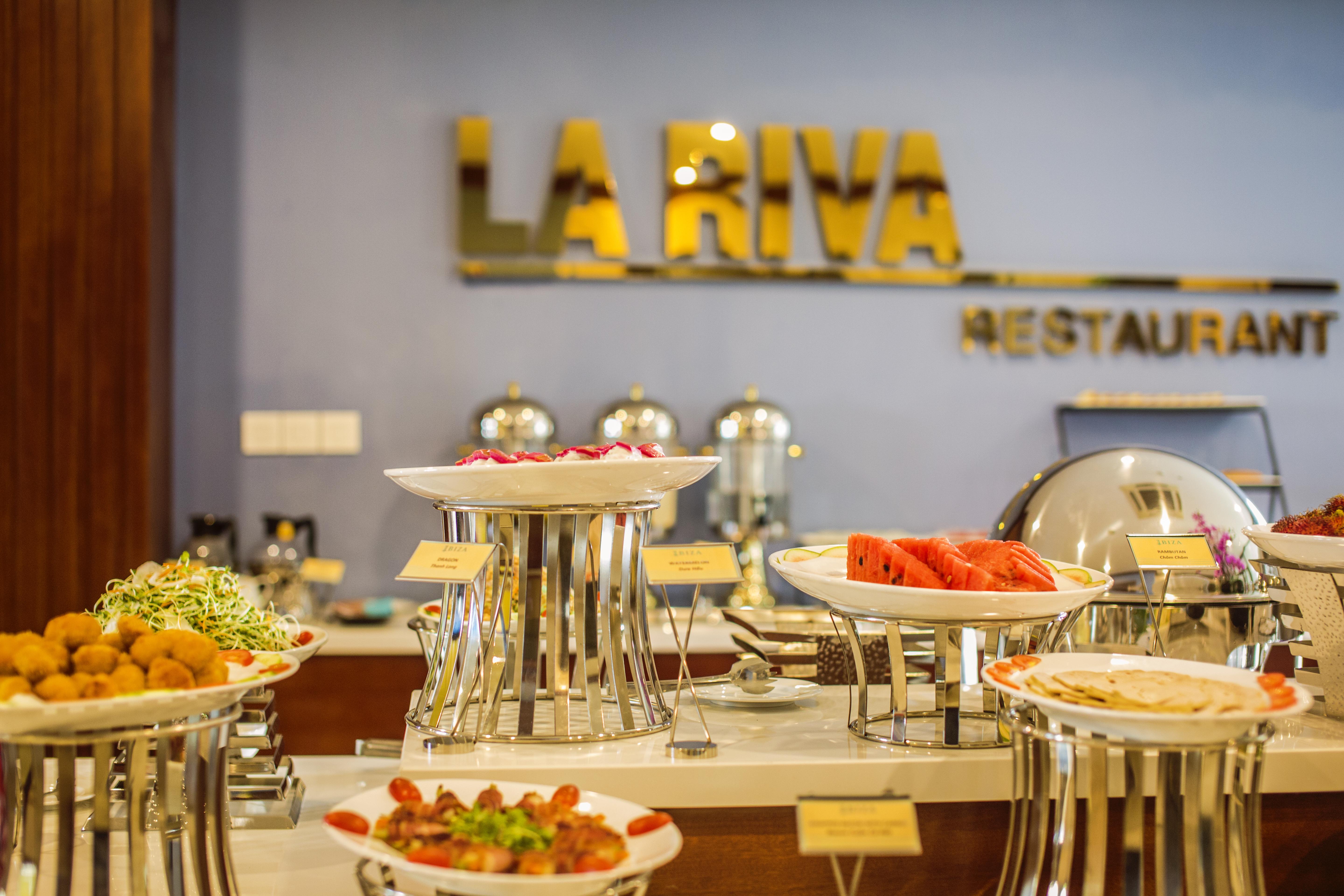 Ibiza Riverfront Da Nang Hotel Powered By Aston מראה חיצוני תמונה
