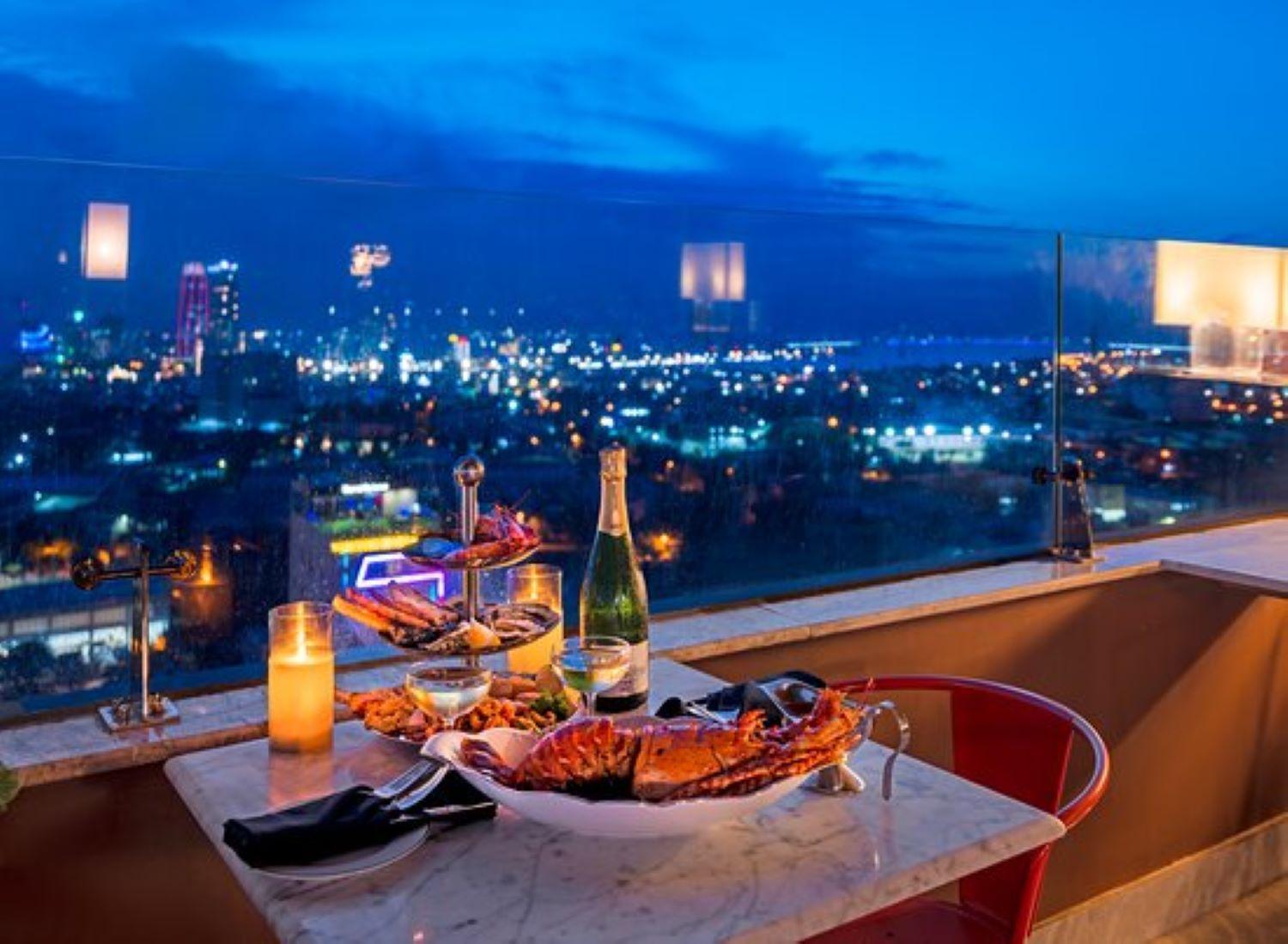 Ibiza Riverfront Da Nang Hotel Powered By Aston מראה חיצוני תמונה