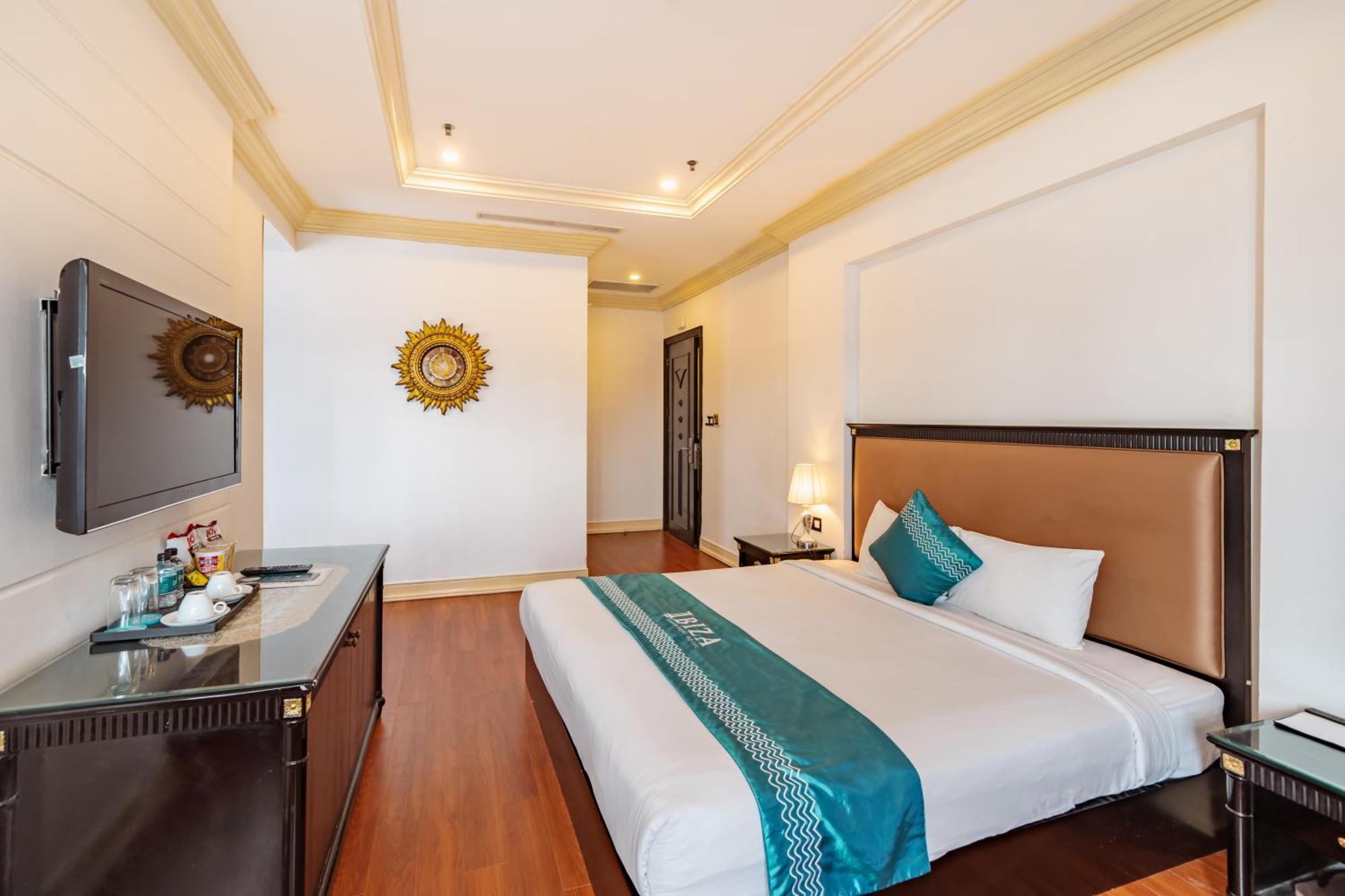 Ibiza Riverfront Da Nang Hotel Powered By Aston מראה חיצוני תמונה